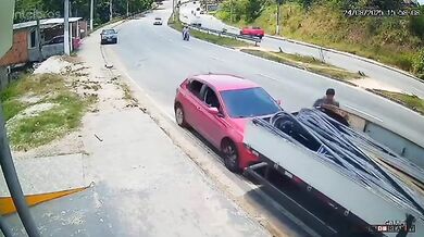 Zapomenutí zatažení ruční brzdy