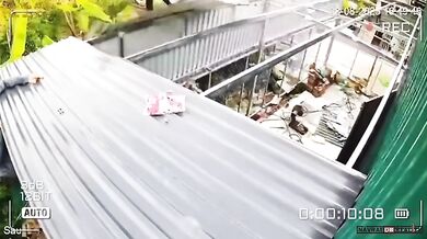 Fail při instalaci střechy