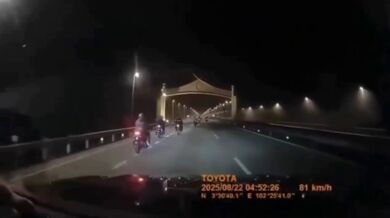 Nechtěný skok na motorce