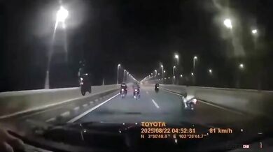 Nechtěný skok na motorce