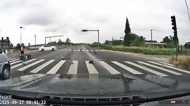 Nedal přednost houkajícímu policejnímu vozidlu