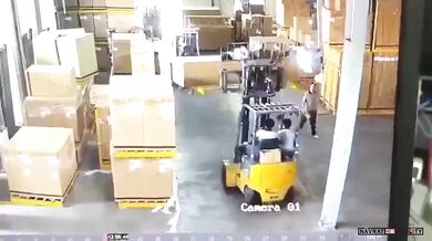 Prank na spícího kolegu nevyšel podle plánu