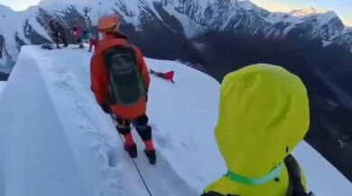 Tragická smrt turisty v horách na čínském Sichuanu