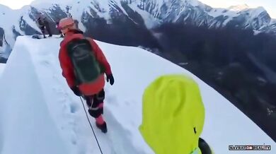 Tragická smrt turisty v horách na čínském Sichuanu