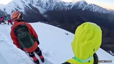 Tragická smrt turisty v horách na čínském Sichuanu