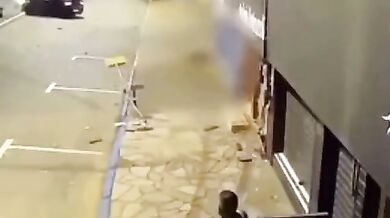 Žena sražena autem v brazilském Viamão