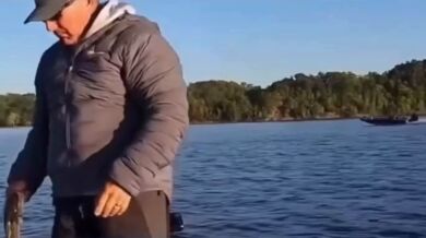 Tragická srážka lodí na jezeře Lewis Smith si vyžádala tři životy