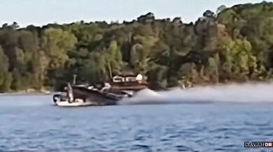 Tragická srážka lodí na jezeře Lewis Smith si vyžádala tři životy