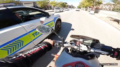 Motorkář z Gaziantepu obvinil policii z nebezpečného zásahu