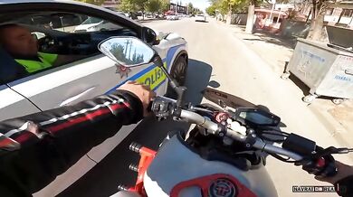 Motorkář z Gaziantepu obvinil policii z nebezpečného zásahu