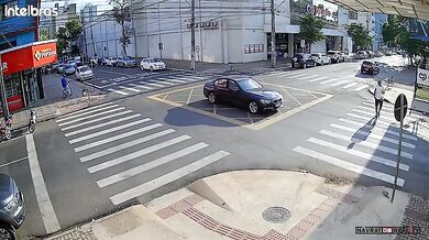 Dramatická nehoda v Maringá: Auto nedalo přednost a srazilo motorkáře