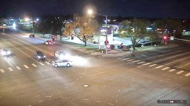 Opilý řidič narazil do policejního auta