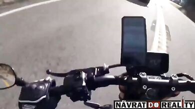 Řetězová nehoda motorkáře