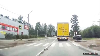 Nebezpečí spojené s přebíháním silnice bez rozhlédnutí