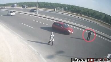 Nezodpovědný chodec způsobil nehodu na silnici v Baku