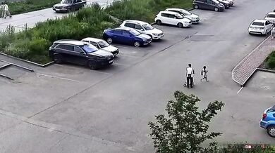 Dítě vážně zraněno po nárazu v Tomském okrese