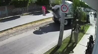 Tragická smrt mladíka po střetu s míchačkou v Leónu