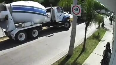 Tragická smrt mladíka po střetu s míchačkou v Leónu