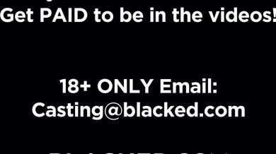 Blondýna Holly Hotwife dostane sperma do kundy od obrovského černého ptáka