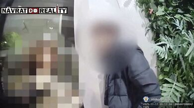 Sedmnáctiletá dívka pobodala člena SPD v pražském metru po konfliktu na Národní třídě