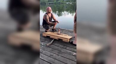 Jeho vlastní předpověď, že přijde o prsty, se zřejmě naplnila…