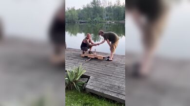 Jeho vlastní předpověď, že přijde o prsty, se zřejmě naplnila…