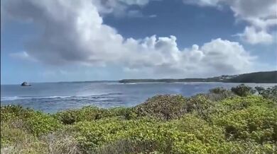 Štíhlá blondýnka šuká na pláži