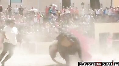 Extrémní záběry ze španělských býčích zápasů