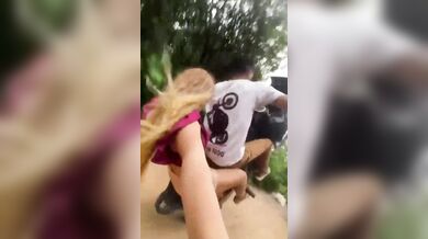 Wheelie s blondýnkou