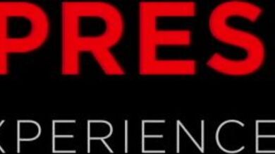 Chtivá dívka Ritchie rajtuje na monstrózním černém péru