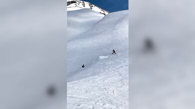 Pokus o trojitý backflip na lyžích