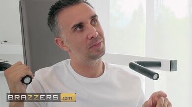 Pornohvězdy a jejích oblíbené tréninky v posilovně