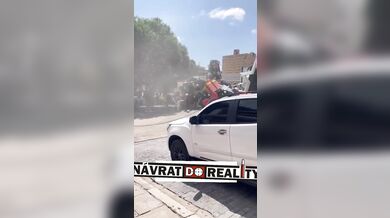 Tragédie při stavbě vánoční stromu v Manausu: převržený jeřáb zabil jednoho pracovníka a dalšího zranil