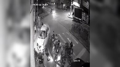 Opilý taxikář srazil 11 lidí, mezi nimi čtyři děti