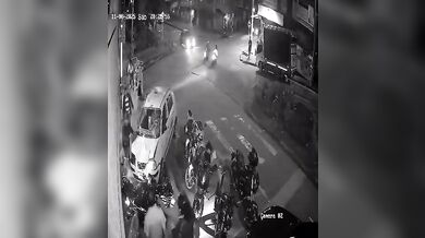 Opilý taxikář srazil 11 lidí, mezi nimi čtyři děti