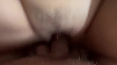 Prsatá potetovaná boubelka ošukaná v POV pornu