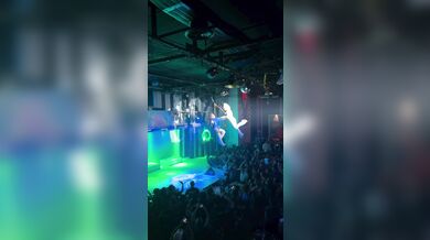 Nehoda během akrobatického představení