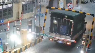 Pokus o projetí skrz výškovou bariéru