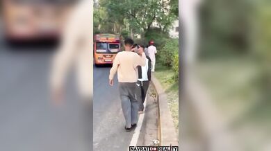 Bolestivý indický pozdrav