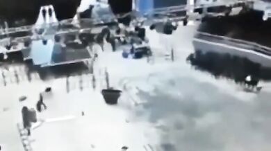 Pracovní nehoda - Dělník spadl při montáži konstrukce