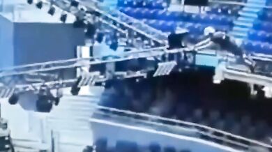 Pracovní nehoda - Dělník spadl při montáži konstrukce