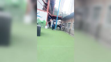 Dramatický pád při bungee jumpingu v Rishikeshi