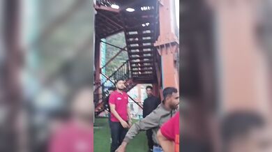 Dramatický pád při bungee jumpingu v Rishikeshi