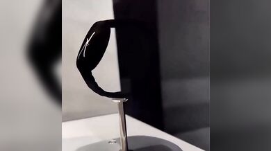 Vantablack: nejčernější černá na světě a proč ji lidské oko nedokáže rozpoznat