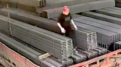 Pracovní nehoda - Přimáčknutý