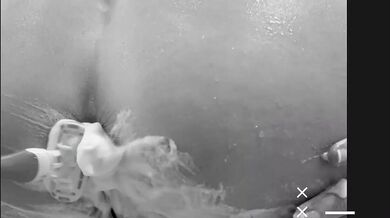 MILF Aderes Quin si to rozdá se školním ředitelem a svojí nevlastní dcerou ve trojce