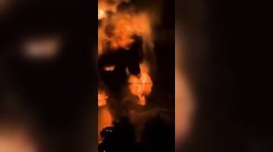 Mohutná exploze a obří požár v North St Marys - Chemické recyklační zařízení lehlo popelem