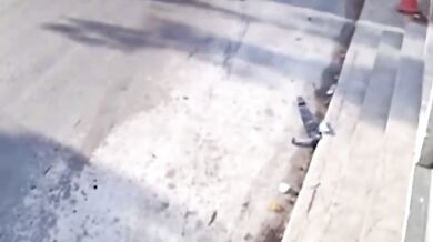 Žena v São Paulu přišla o obě nohy poté, co ji expartner úmyslně srazil a více než kilometr vlekl po silnici