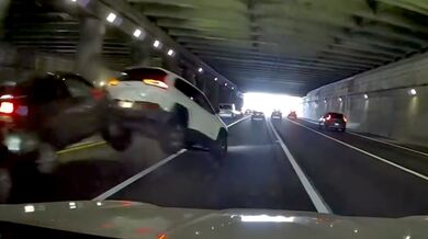 Dopravní nehoda v podjezdu