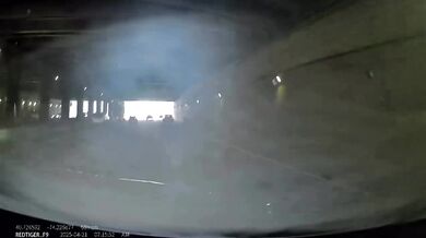 Dopravní nehoda v podjezdu